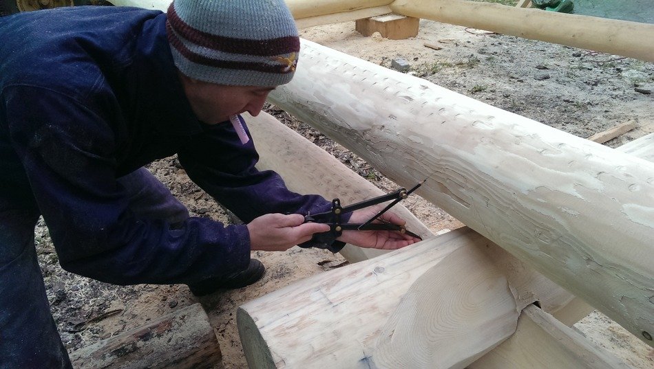 build your own log house