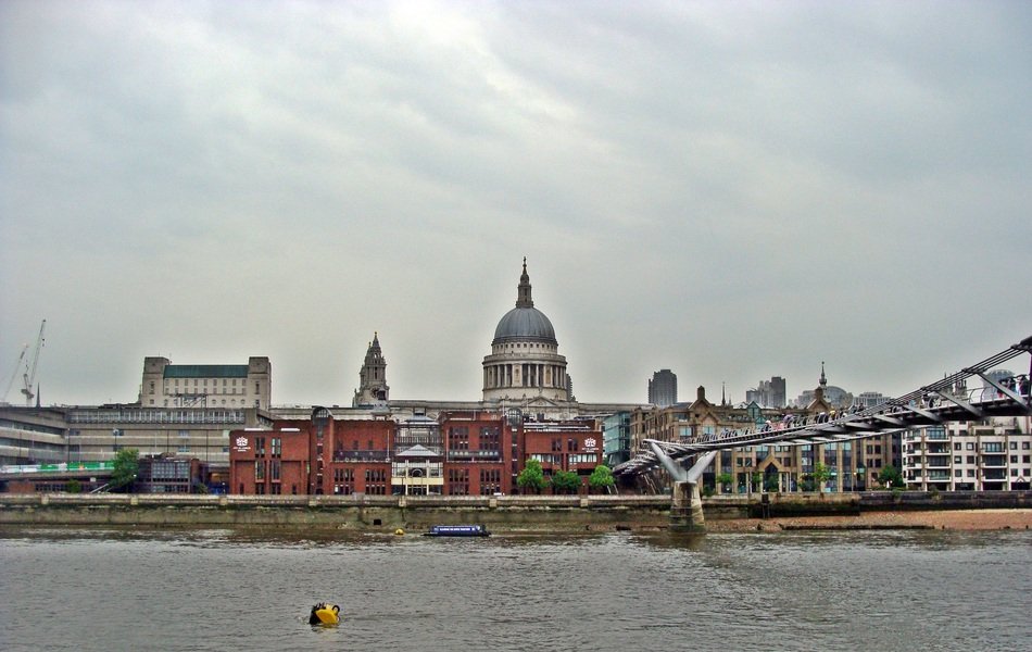 Millennium Bridge as a landmark of England