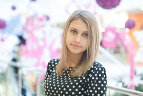girl on the background of balloons