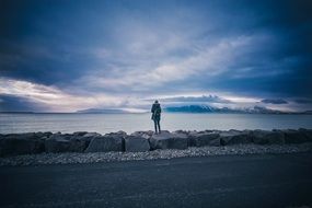 woman by the see
