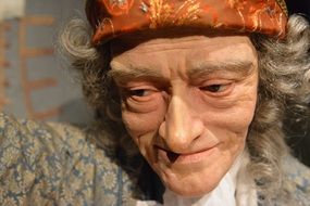 old thick face wrinkled man