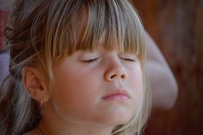 blond child breathing