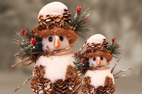 snow men figures