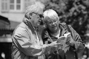 Black and white photo of tourists