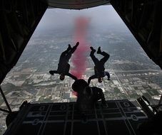 skydiving in groups