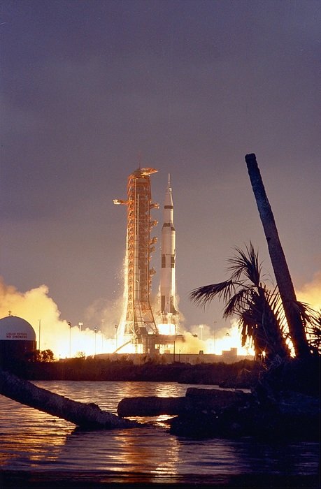launch of Apollo 14 at night