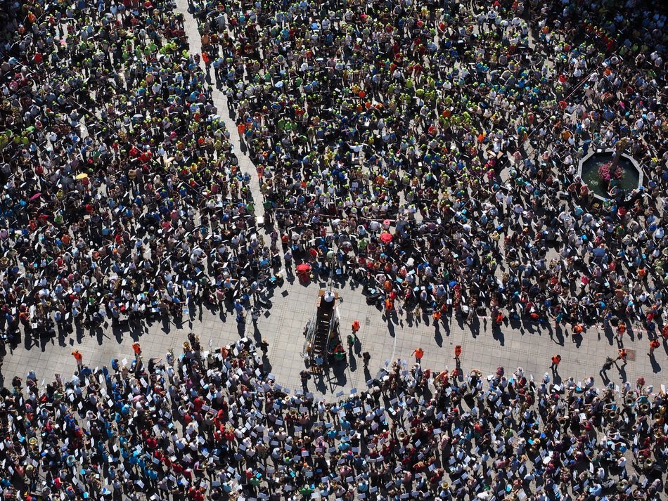 View from above of the human crowds