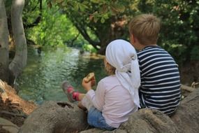 siblings children