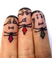 male faces on fingers