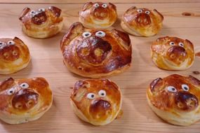 pastries in the form of piglets