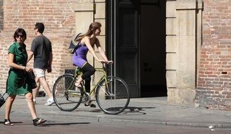 bike girl and passers