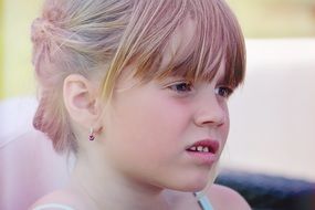 blond child girl