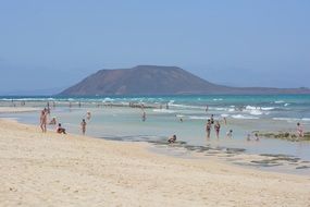 isla de lobos beach on fuerteventura island