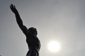statue sculpture bronze man sun view