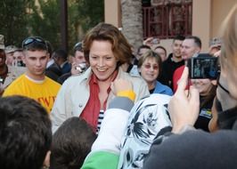 sigourney weave, actress among crowd of fans