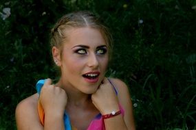 girl green eyes
