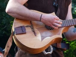 guitarist at knight festival
