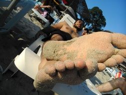feet sandy