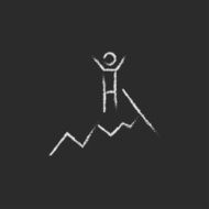 Climbing icon drawn in chalk N2