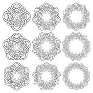 Nine annular decorative elements with stripes braiding N3