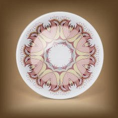 Decorative plate with oriental round lace pattern