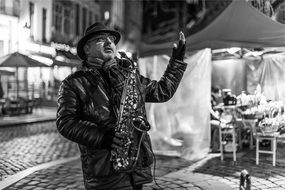 musician street performer