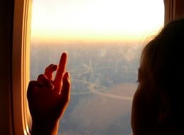 girl hand airplane