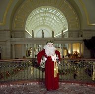 man dressed as santa claus in union station, usa, Washington dc