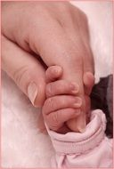 hand child keep birth