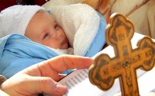 child and cross bible