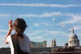 Soap bubbles in London