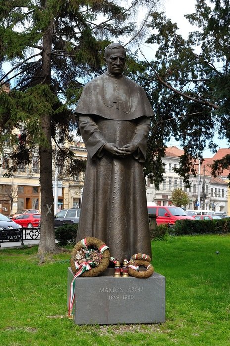 Religion marton aron statue in park
