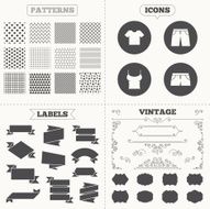 Clothes signs T-shirt and pants with shorts N35