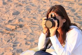 girl take photo