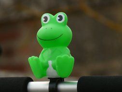 Green frog toy