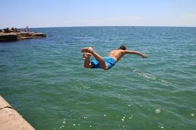 jumpingin the sea