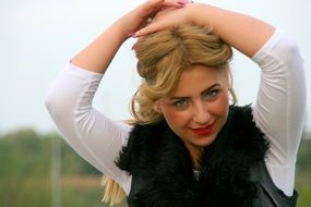 Portrait of the green-eyed blonde