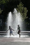 Children on the fountain