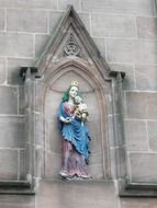 maria madonna statue