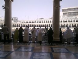 islamic women in the mosque