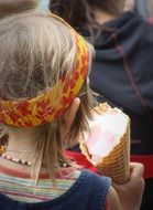 girl with ice cream in the rim