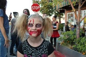 zombie make-up for halloween party