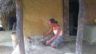 tradition srilanka village toy