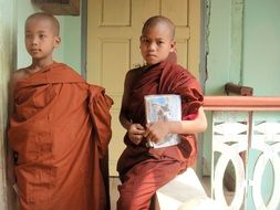 children Buddhist monks