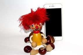 pumuckl toy and iphone