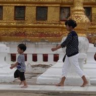 mother child burma temple