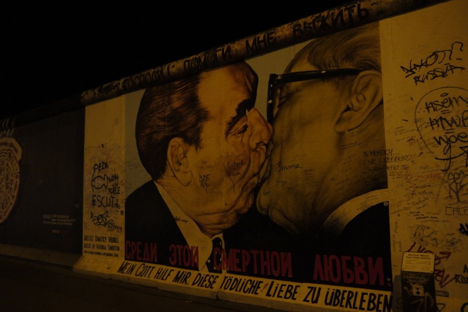 historical photo on the Berlin Wall