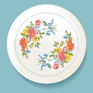 Baroque bouquet of wildflowers on white plate N8