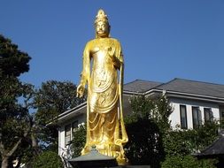 budha gold statue