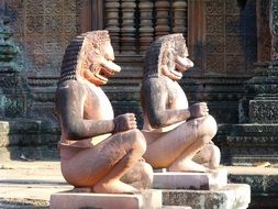 angkor wat sculpture
